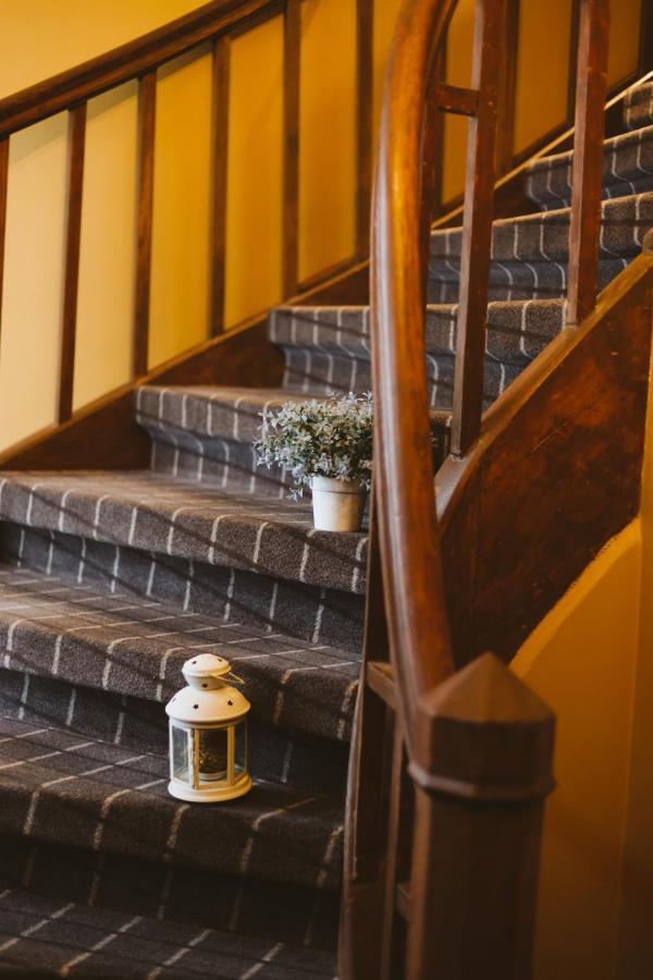 Hotel Benevilla Aluksne Ngoại thất bức ảnh