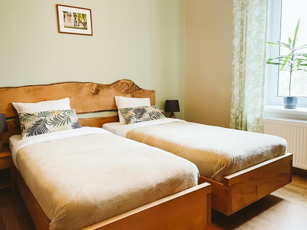 Hotel Benevilla Aluksne Ngoại thất bức ảnh