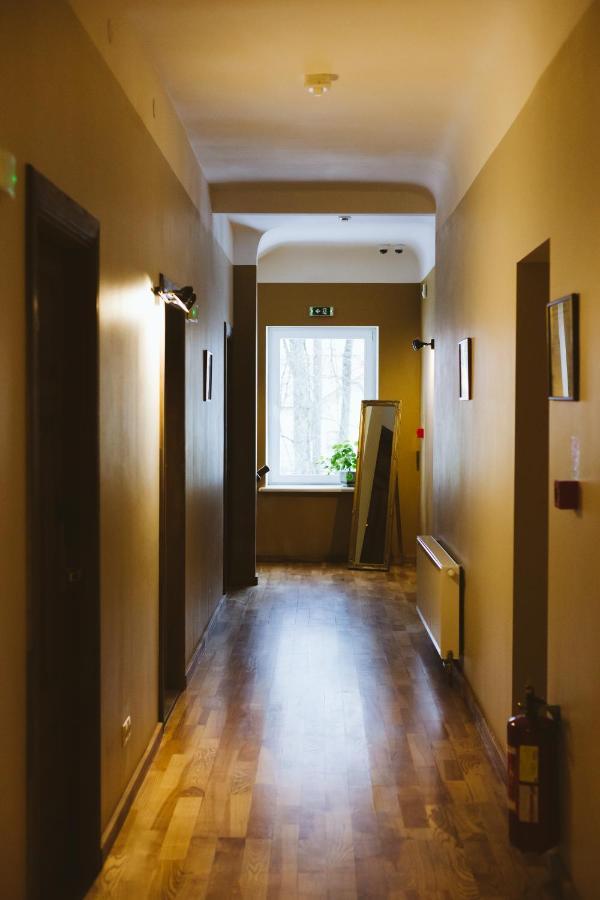 Hotel Benevilla Aluksne Ngoại thất bức ảnh